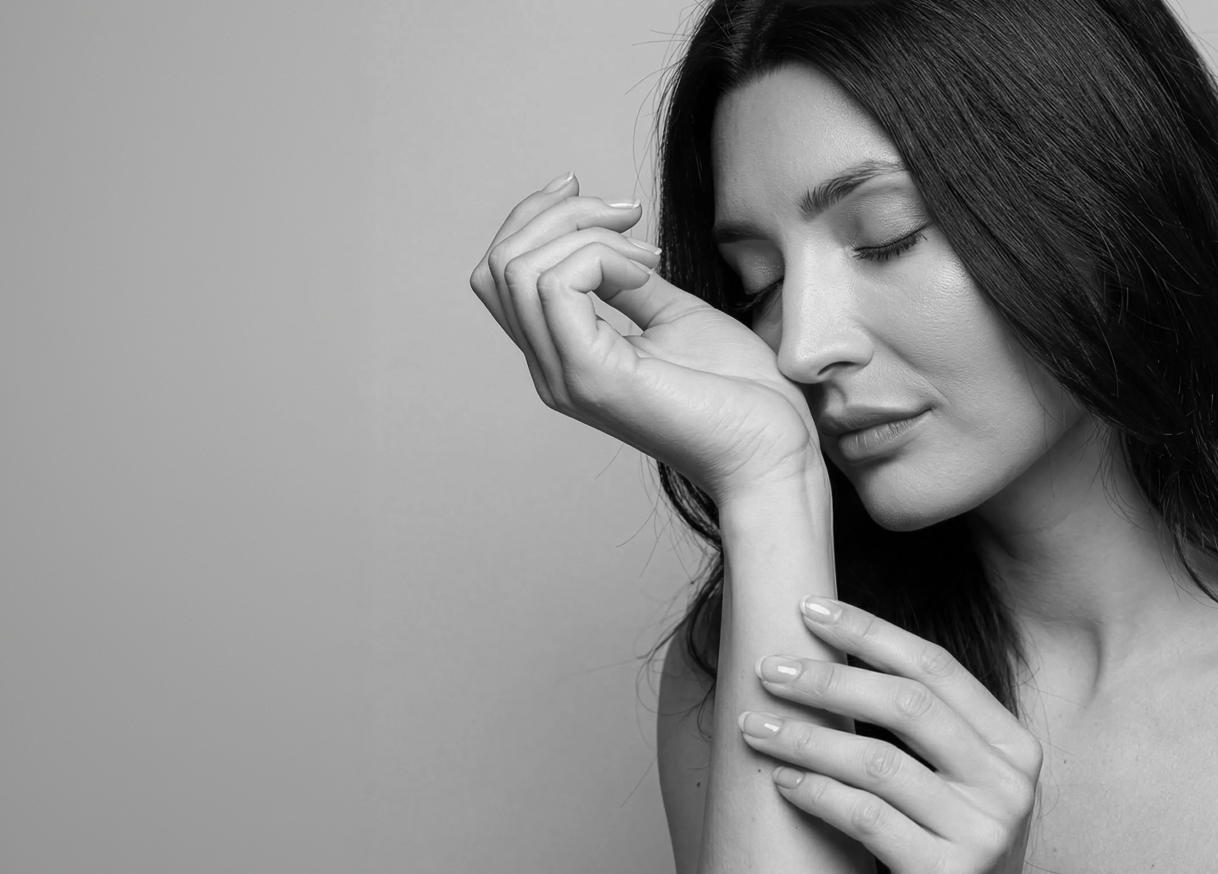 THE FEMININE COLLECTION